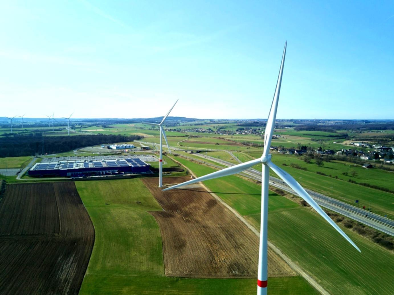 Hands-on wind energy systems training session